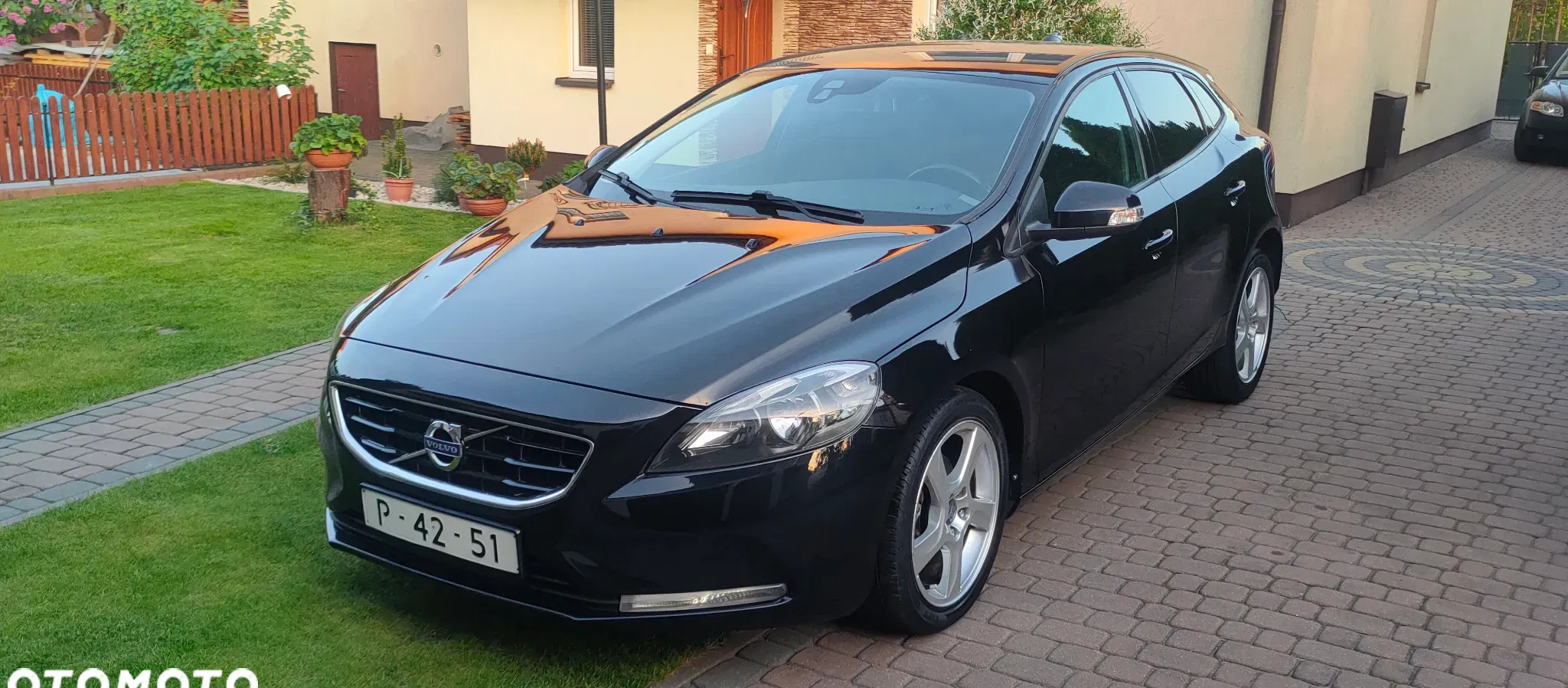 volvo v40 otmuchów Volvo V40 cena 32900 przebieg: 208000, rok produkcji 2012 z Otmuchów